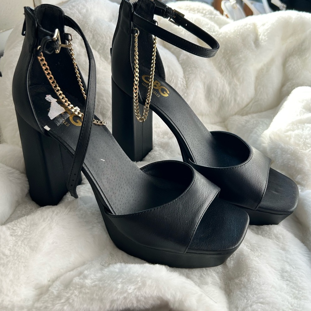 Elegant Black Platform Heels